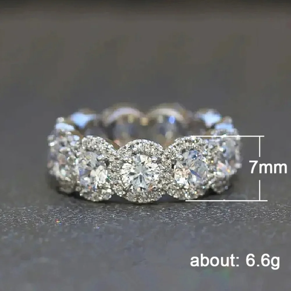 Stunning Diamond Engagement Band - Picture 4 of 6